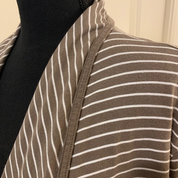 St. John’s Bay Plus Women’s 3/4 Sleeve Open Front Cardigan - Picture 5 of 6